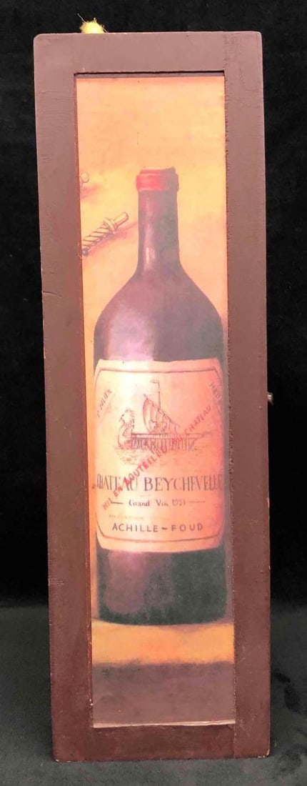 Wooden Wine Gift Box Hinged With Clasp: This lot contains a wooden wine gift box hinged with a clasp. This is the perfect gift for any wine lover. The box is approx. 13 1/2" x 4" and weighs about 1.05lbs. The box is in good used condition