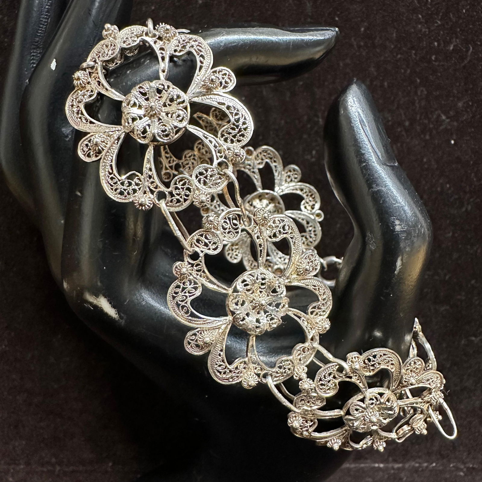 Vintage Artisan Style Silverwork Intricate Silver Bracelet V74 (1 of 9)