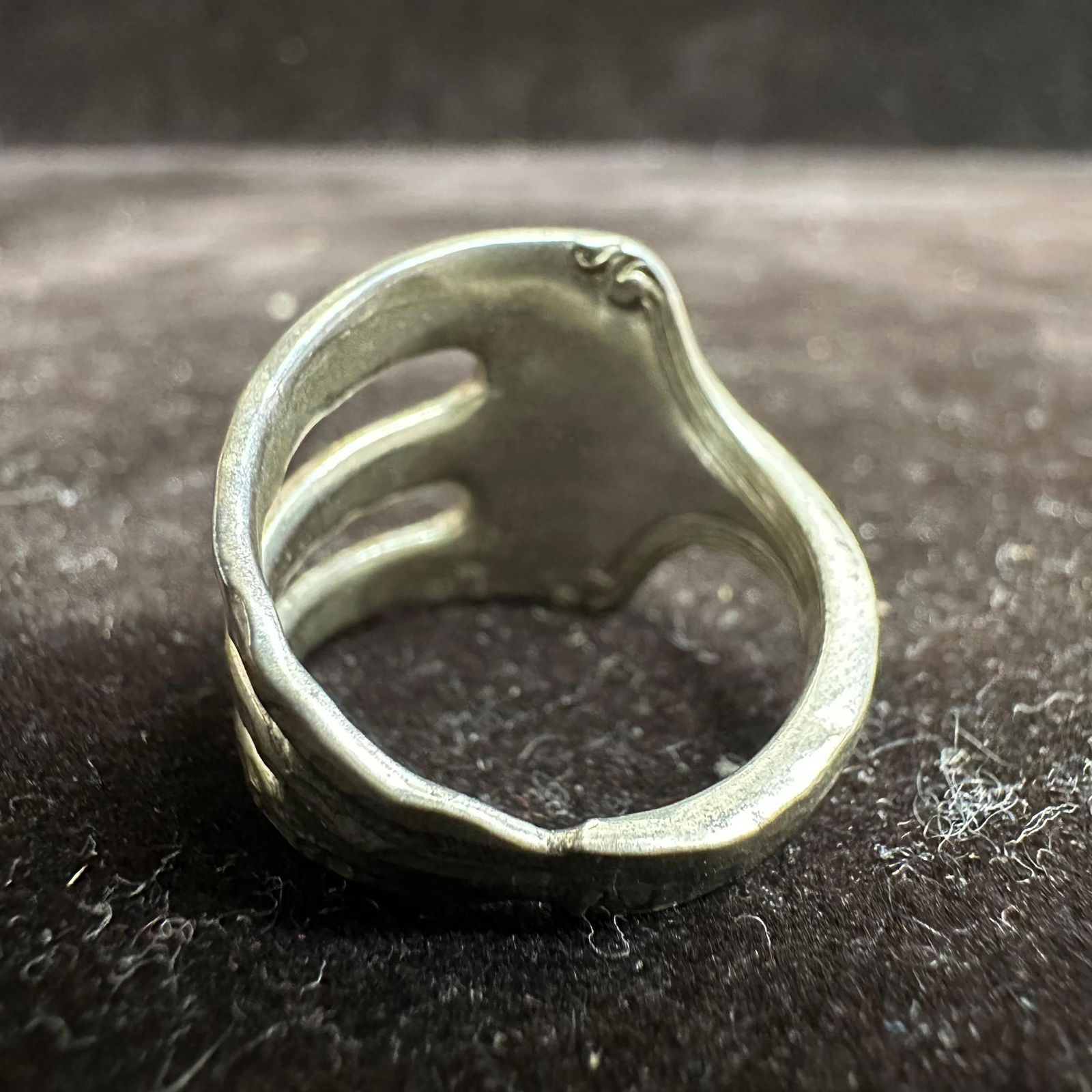 Silver Ring Textured Fork Style Size 7 - 3