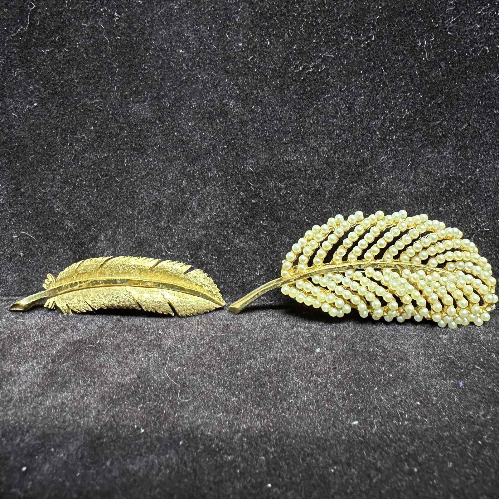 BSK and Mamselle Leaf Brooch Lot Gold Tone and Faux Pearl Set (1 of 8)
