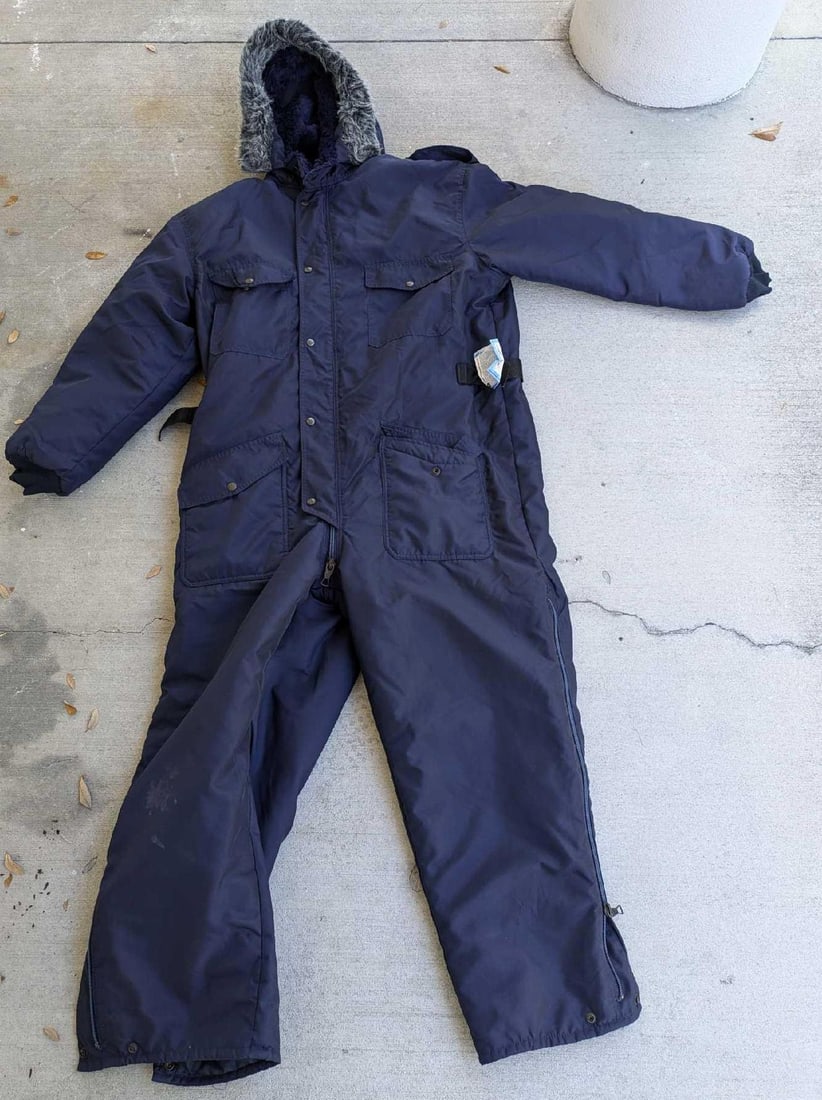 Men's XL Winter Insulated Snow Suit (1 of 8)