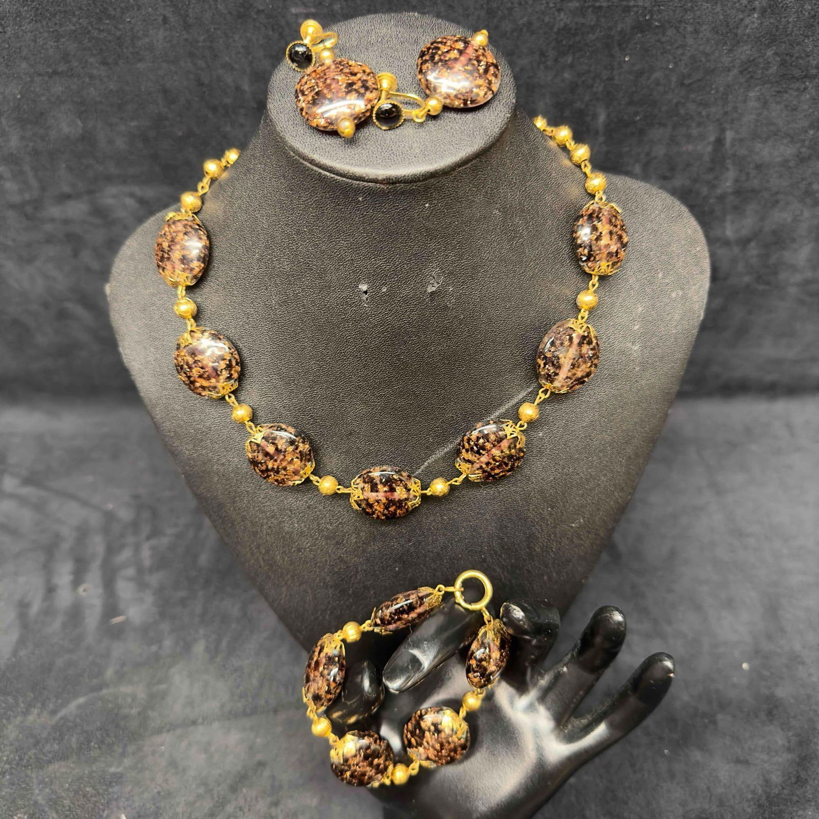 Murano Venetian Lamp Work Art Glass Black Copper Circle Bead Necklace Earrings Bracelet Set C89: Murano Venetian Lamp Work Art Glass Black Copper Circle Bead Necklace Earrings Bracelet Set C89. Three identical designed piece including one necklace, one bracelet, and one pair of earrings. Necklace