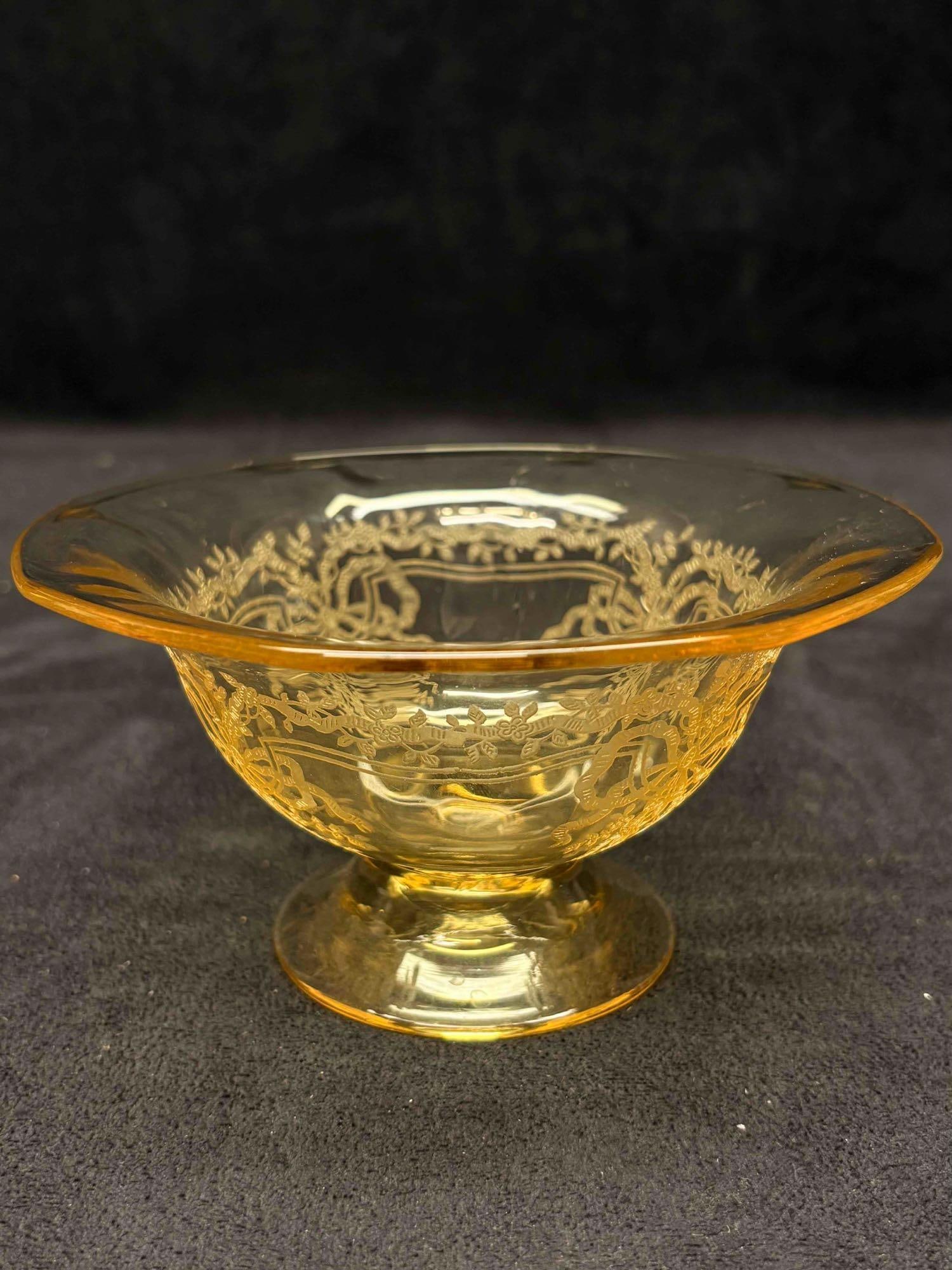 Vintage MADRID Amber Footed Glass Bowl by Federal Glass Co (1 of 5)