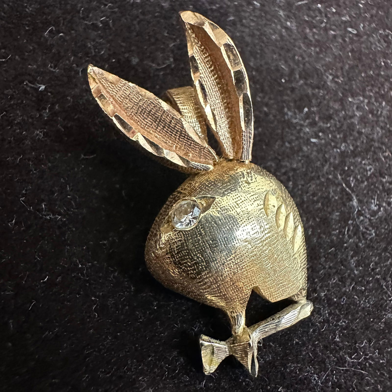 Moissanite Eye Accent 14K Gold Playboy Bunny with Tie Pendant (1 of 5)