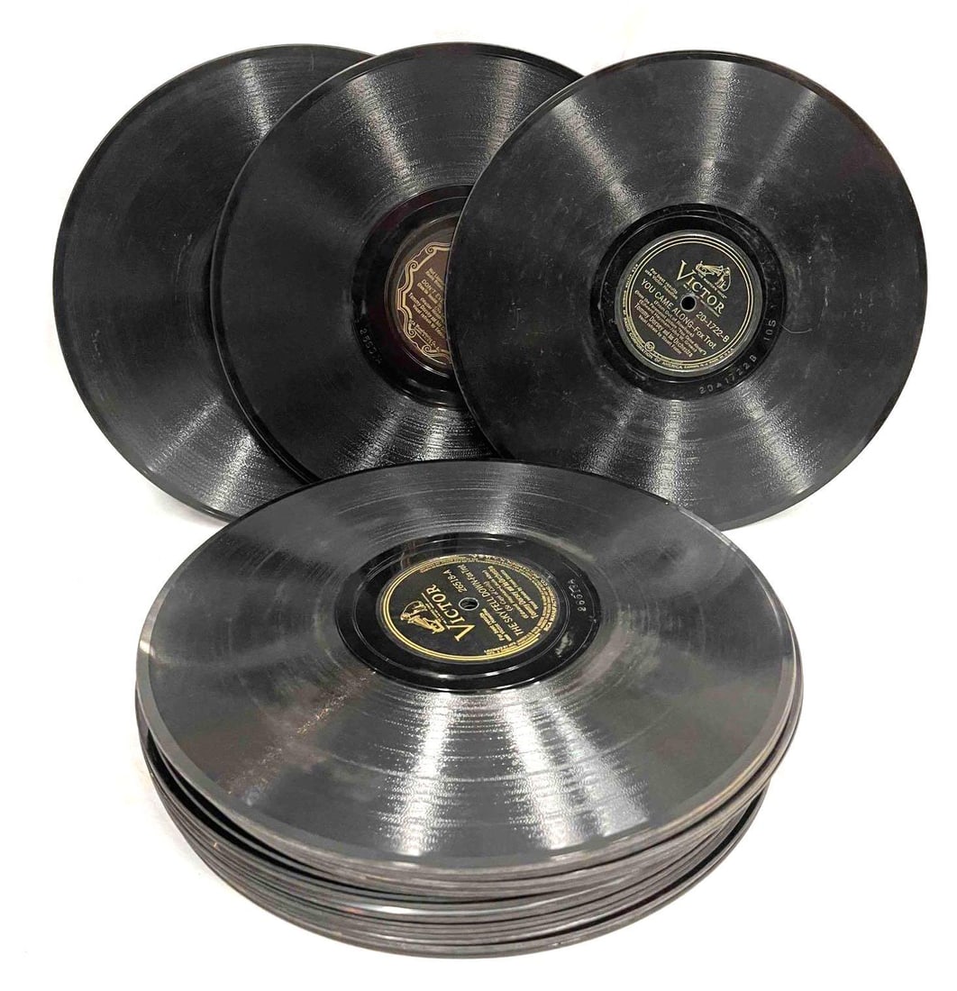 Stack Of 24 Loose Records RCA Victor Division Of Radio Corporation Of America (1 of 7)