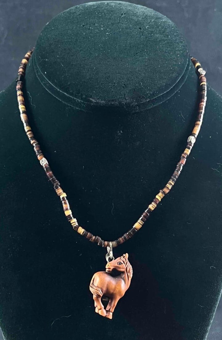 Natural Stone and Sterling Silver Necklace Handmade: Natural Stone and Sterling Silver Necklace Handmade Pictured is a handmade necklace made by jewelry designer Christina Dickson. Dickson used only the finest quality materials. This necklace had