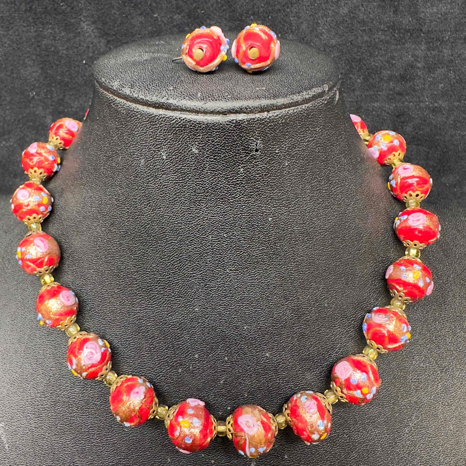Venetian Murano Lamp Work Art Glass Red Fiorato Beaded Floral Necklace and Bead Earrings Set B78: Venetian Murano Lamp Work Art Glass Red Fiorato Beaded Floral Necklace and Bead Earrings Set B78. Necklace and earrings with red colored glass beads with beautiful hand painted designs on each. The ne