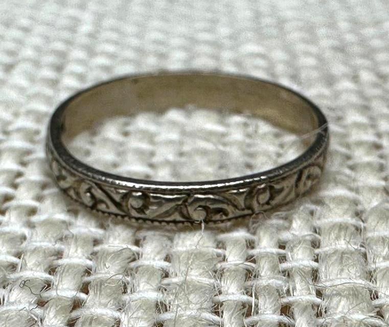 14k White Gold Toe Ring - 2