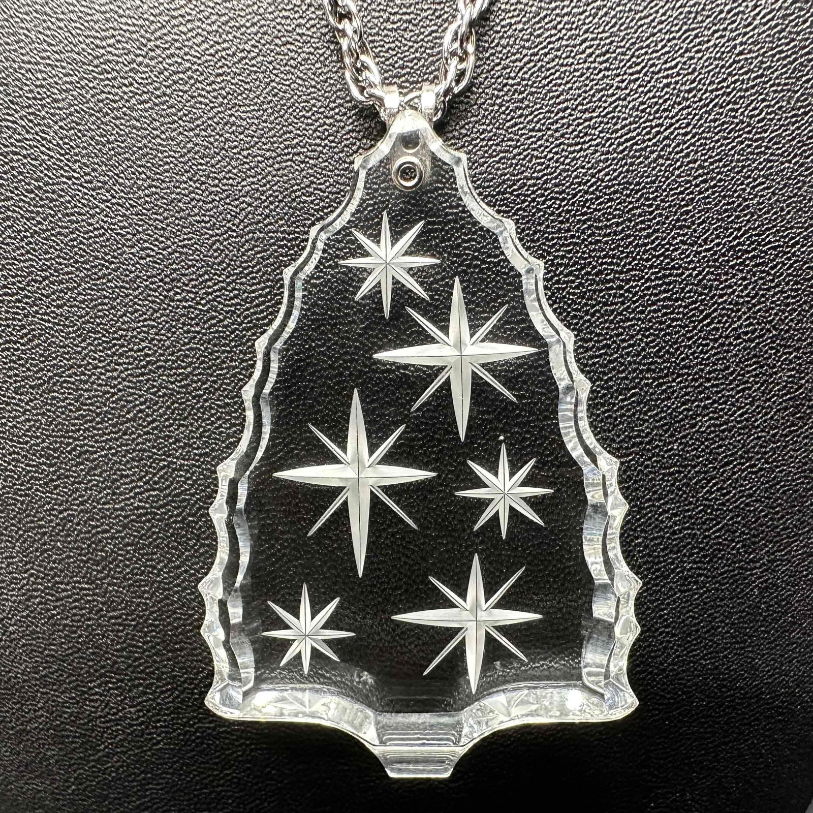 Gorham Cut Crystal Tree Etched Starburst Pendant on Silver-Tone Chain Necklace K63: Large faceted clear crystal tree pendant with etched starburst on silver-tone twisted chain with barrel clasp. Pendant has brilliant sparkle and works as a necklace or display ornament. This items is