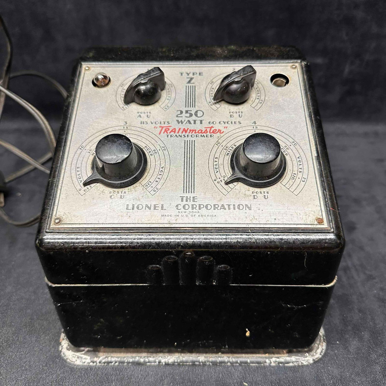 Lionel Trainmaster Transformer 250 Watt Type Z (1 of 9)