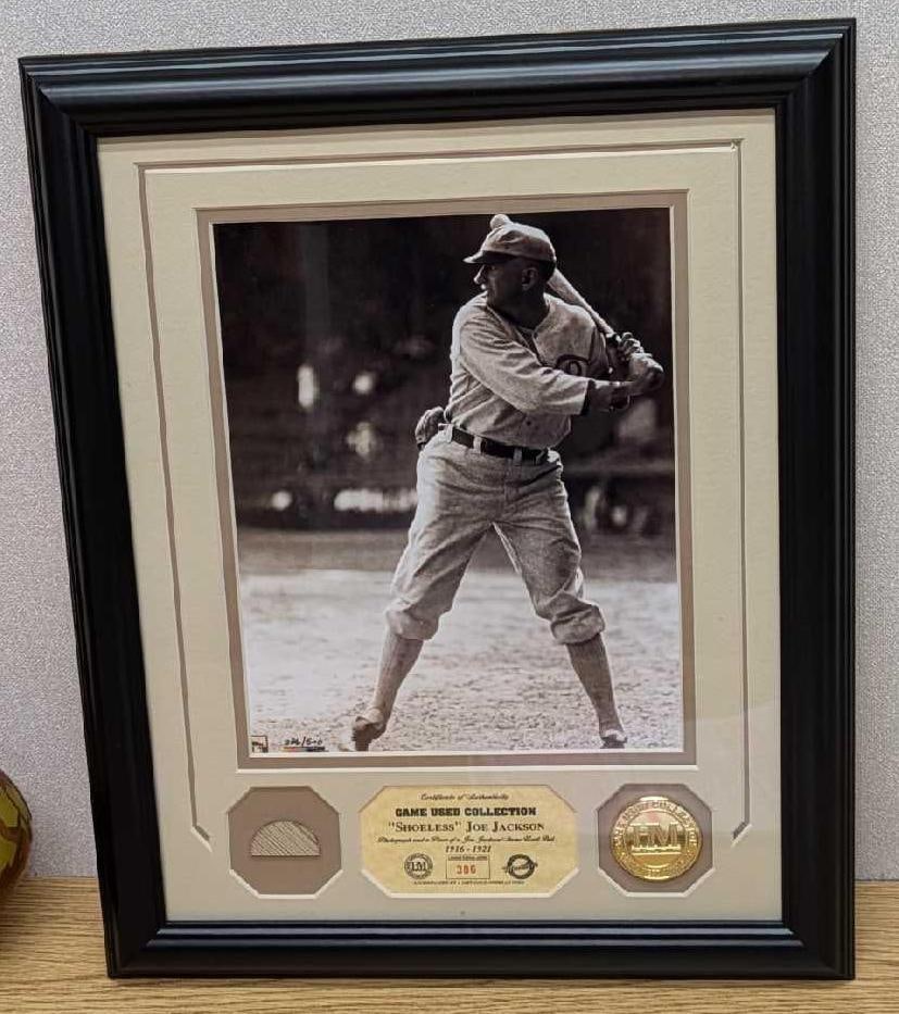 LE Shoeless Joe Jackson Game Used Bat In Highland Photo Frame (1 of 5)