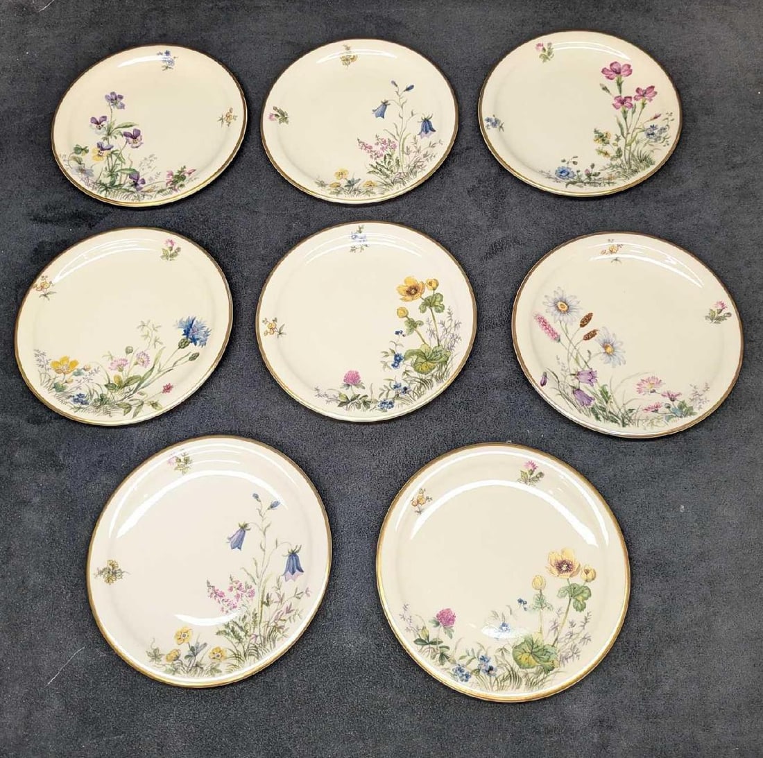 8 Floral Pattern Krautheim Bavaria Bread And Butter Plates: 8 Floral Pattern Krautheim Bavaria Bread And Butter Plates. Each is approx 6" x 6" x 1/2" and the total weight is 2.42lbs. There are no chips or cracks on the plates. Made in Germany.