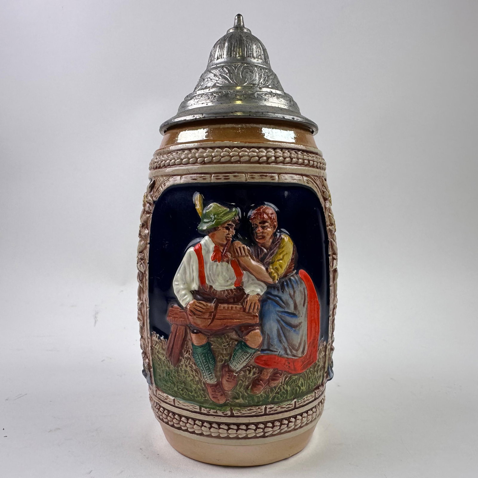 Gerz Original Gerzit German Beer Stein Metal Silver Tone Lid Tavern Scene (1 of 9)