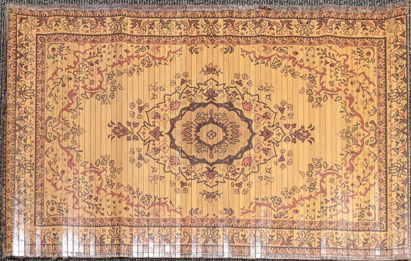 Floor Mat Wooden Floor Mat Prayer Mat: Floor Mat Wooden Floor Mat Prayer Mat This is a beautiful floor mat. This is a wooden mat, it may be bamboo but we are not certain. There are beautiful designs on this mat. It is in good condition