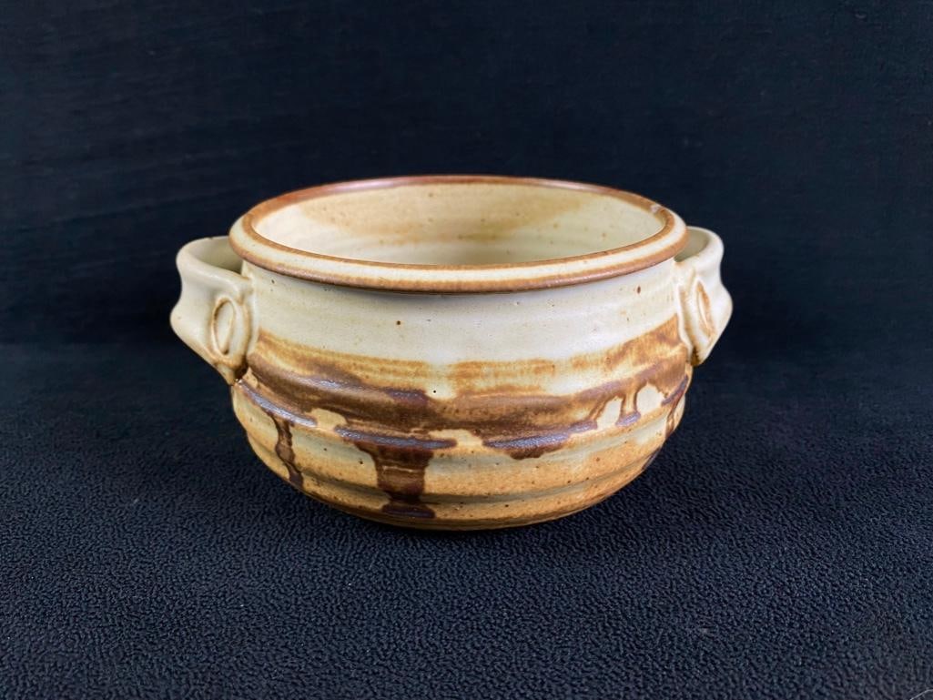 Vintage Earthenware Bowl (1 of 5)