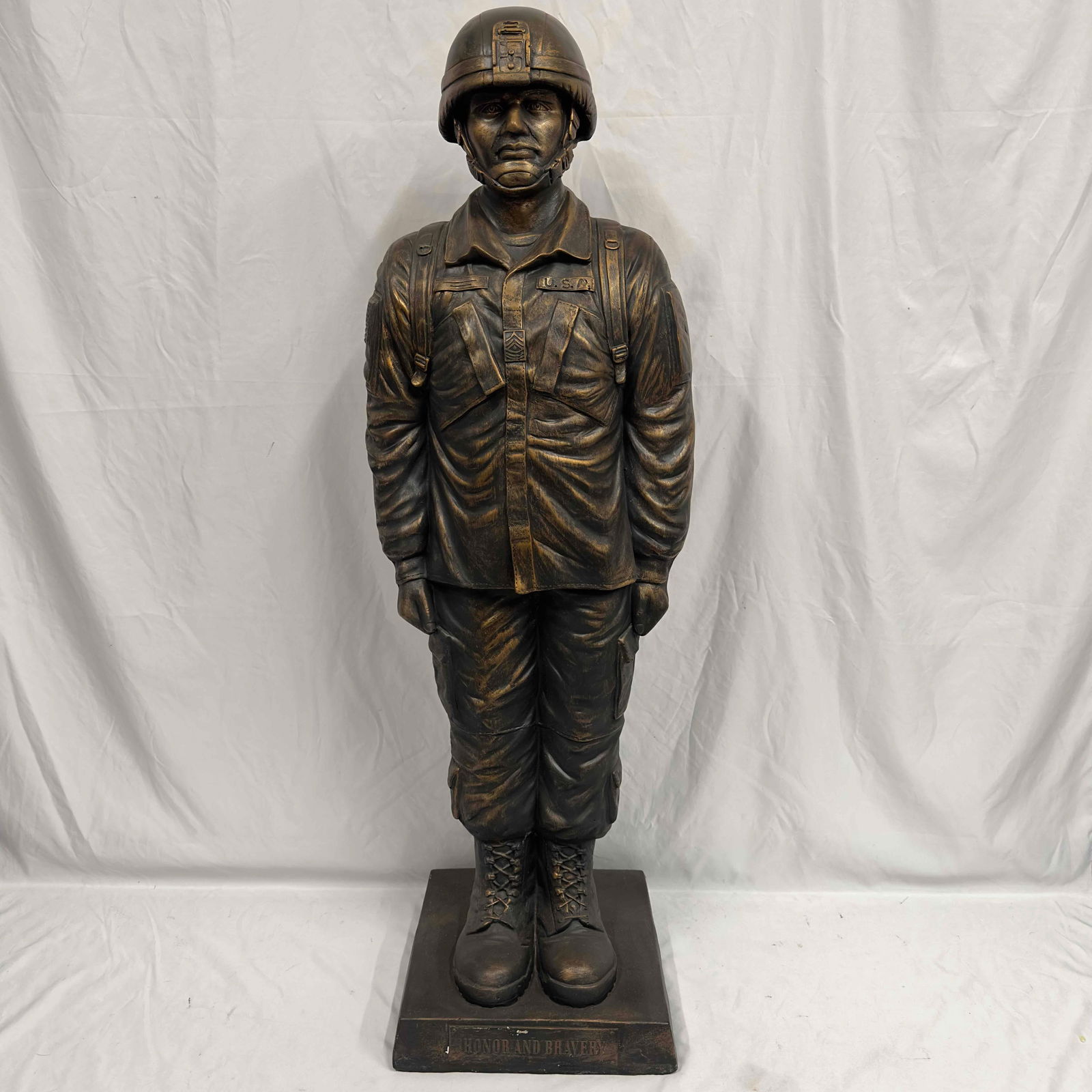 U.S.A. Soldier US Patriot Honor Bravery Patriotic Veteran Flag Holder R119 (1 of 10)