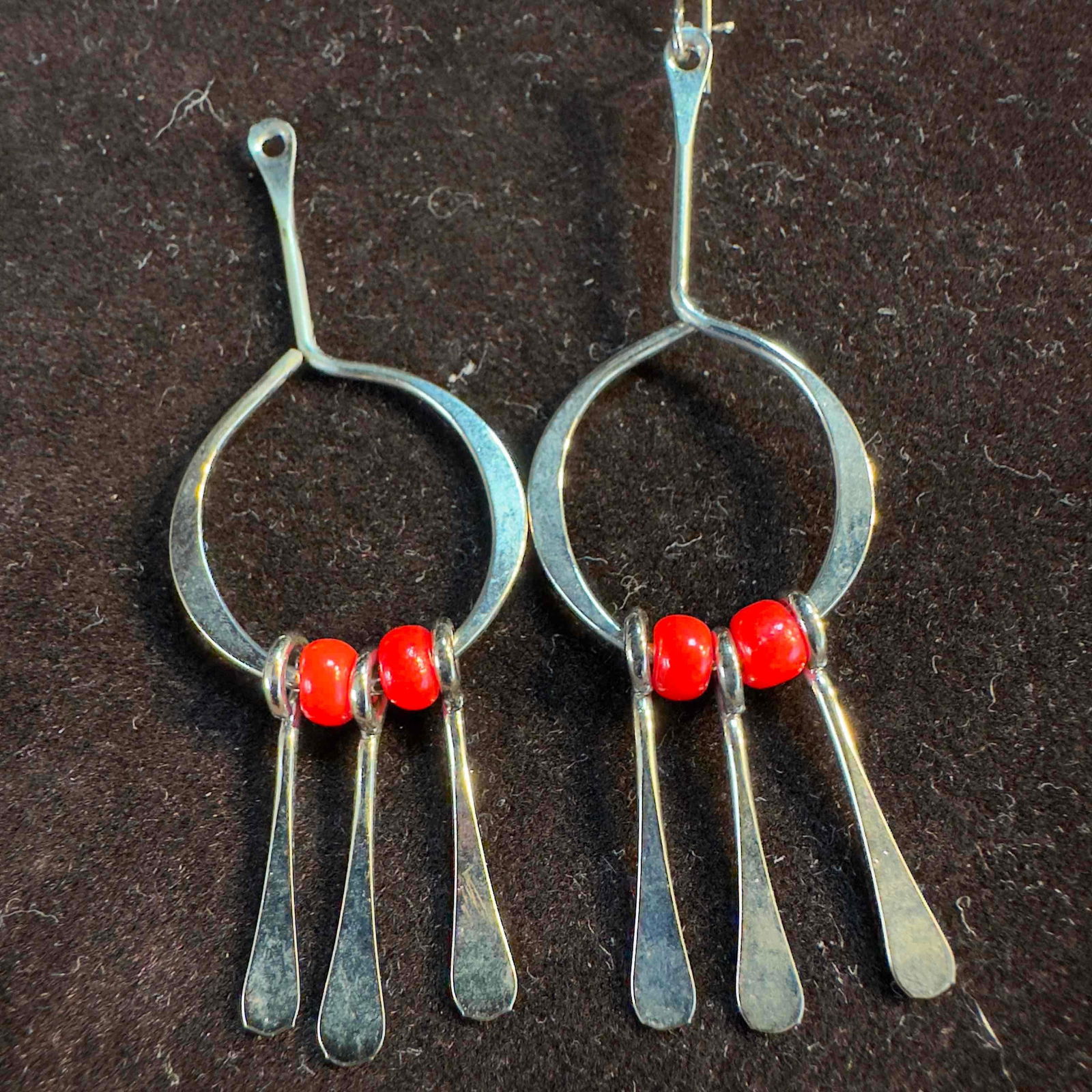Sterling Silver Red Beaded Dangle Drop Hook Earrings Z64 (1 of 7)