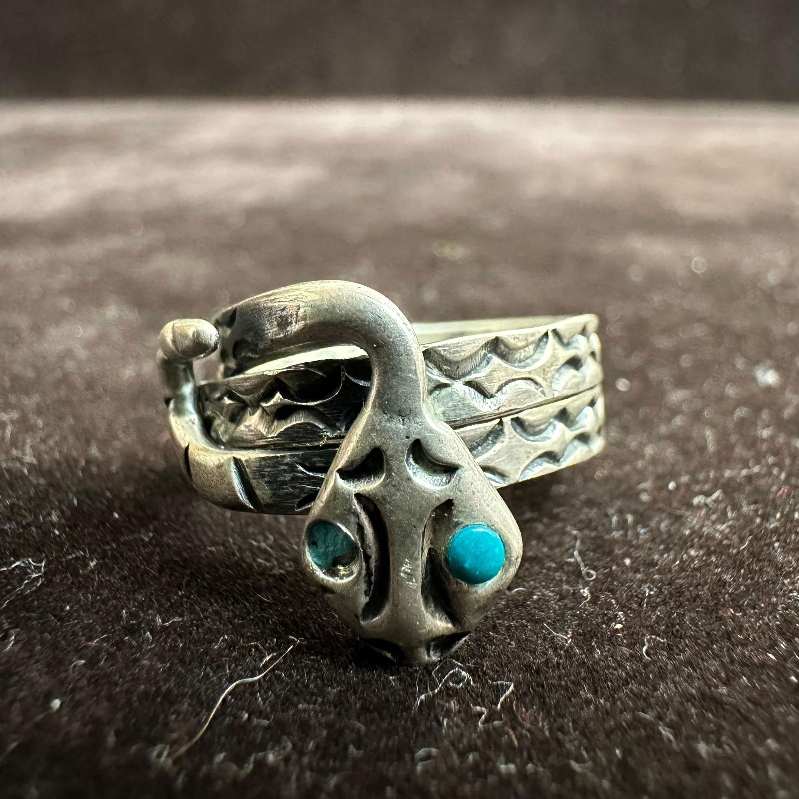 Blue Stone Eyes Snake Coil Silver Ring Taxco W47: This item is in good pre-owned, previously used/displayed condition with noticeable light wear and surface scratches. Please reference all photos for full details. This piece of jewelry has been