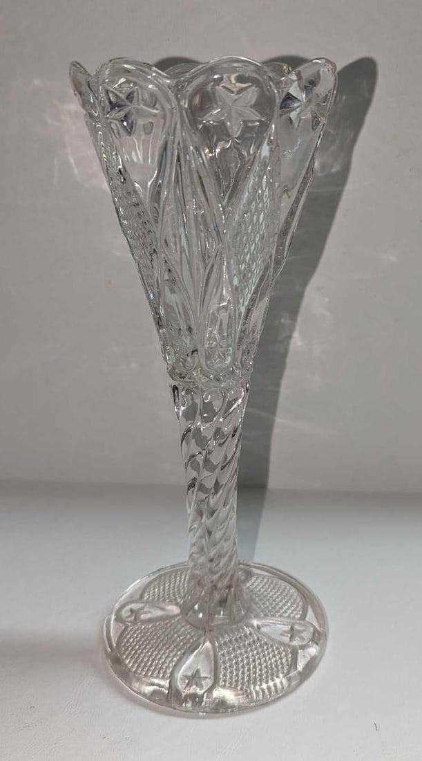 Vintage Diamond Pattern 9" Vase - 2