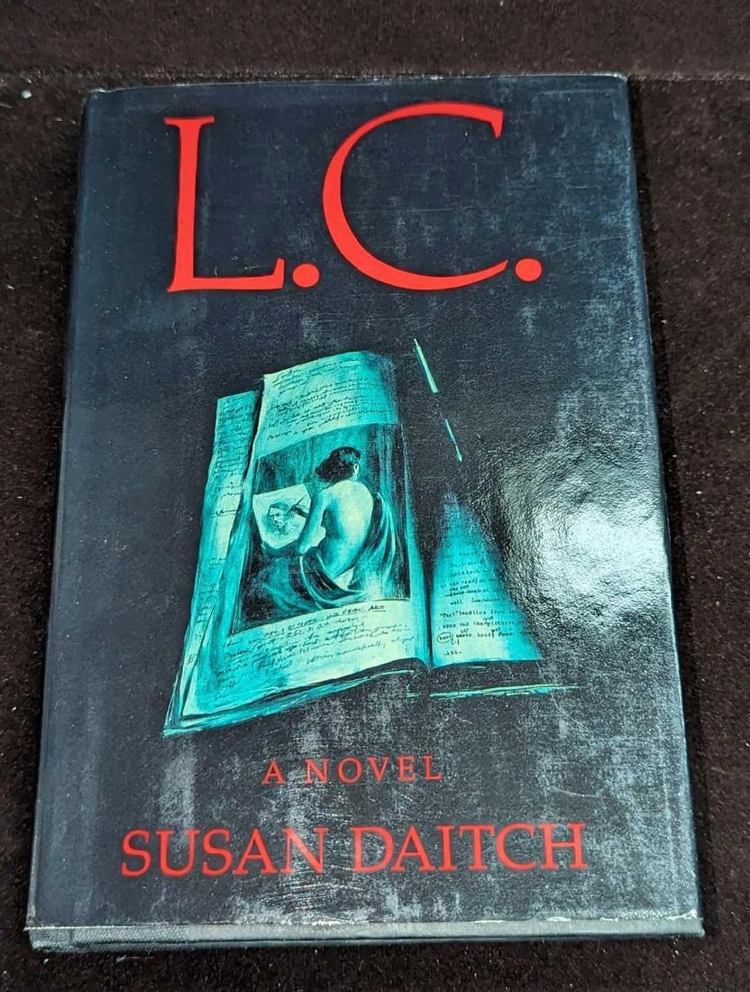Autographed L.C. A Novel Susan Daitch Hardcover: Autographed L.C. A Novel Susan Daitch Hardcover. This was published by Harcourt Brace Joavanovich Publishers (San Diego) in 1987. First Edition. The hardcover book is approx 5 3/4" x 1" x 8 1/2" and