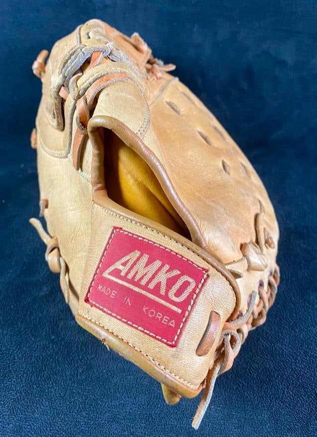 Vintage AMKO 379L Catchers Mitt (1 of 5)