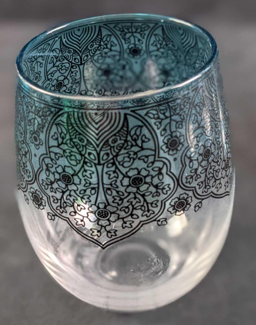 Four Stemless Wine Glasses - 5