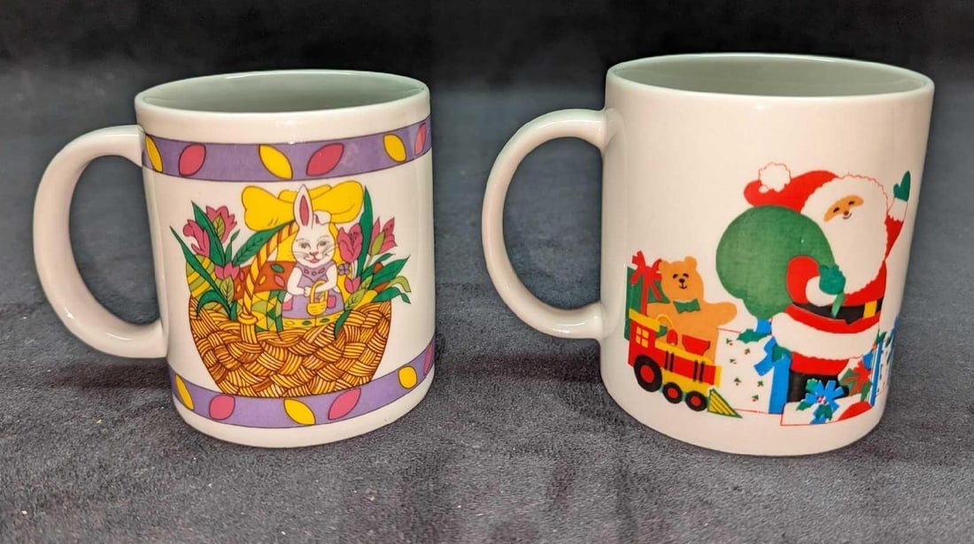 2 Vintage Santa Claus And Easter Bunny Mugs (1 of 8)