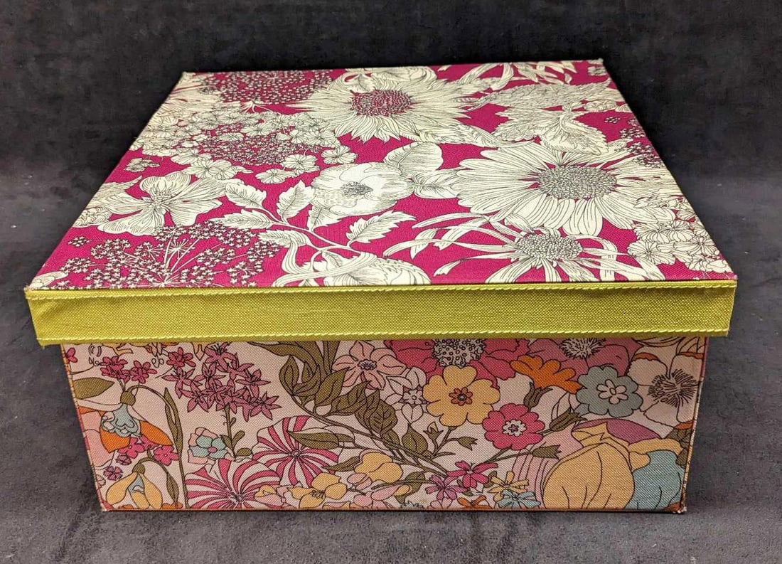 Colorful Floral Decorative Storage Box (1 of 7)