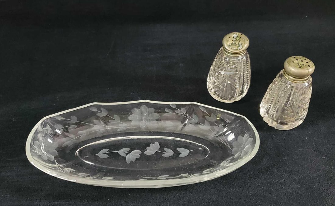 Vintage Glass Tray And Salt And Pepper Shaker: Lot includes: (1) Glass relish tray with floral etched floral pattern on sides and bottom. Tray is in good, used condition with no known damage. Is approx 8 1/2" x 3" x 1 1/2". (1)