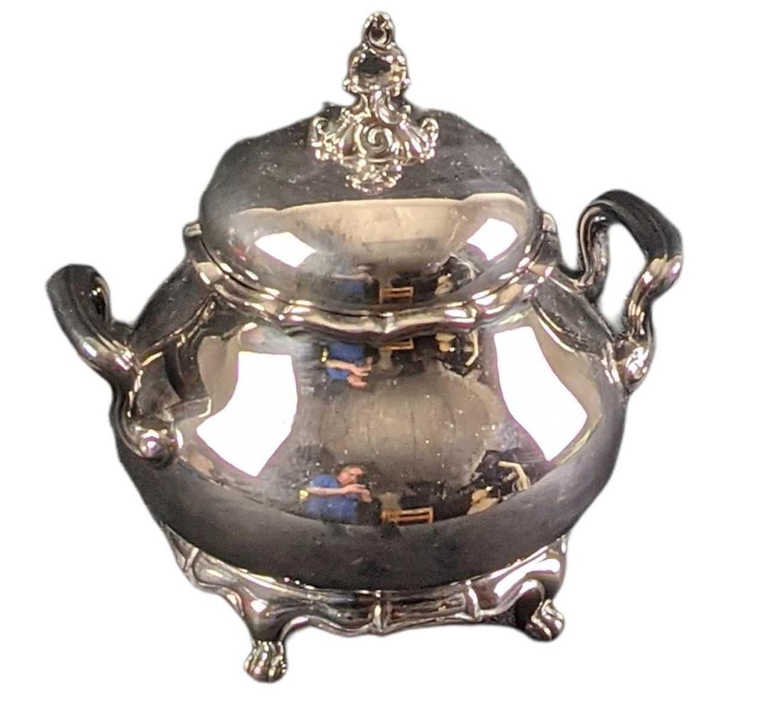 Reed & Barton Provincial Silverplate Sugar Bowl With Top (1 of 8)