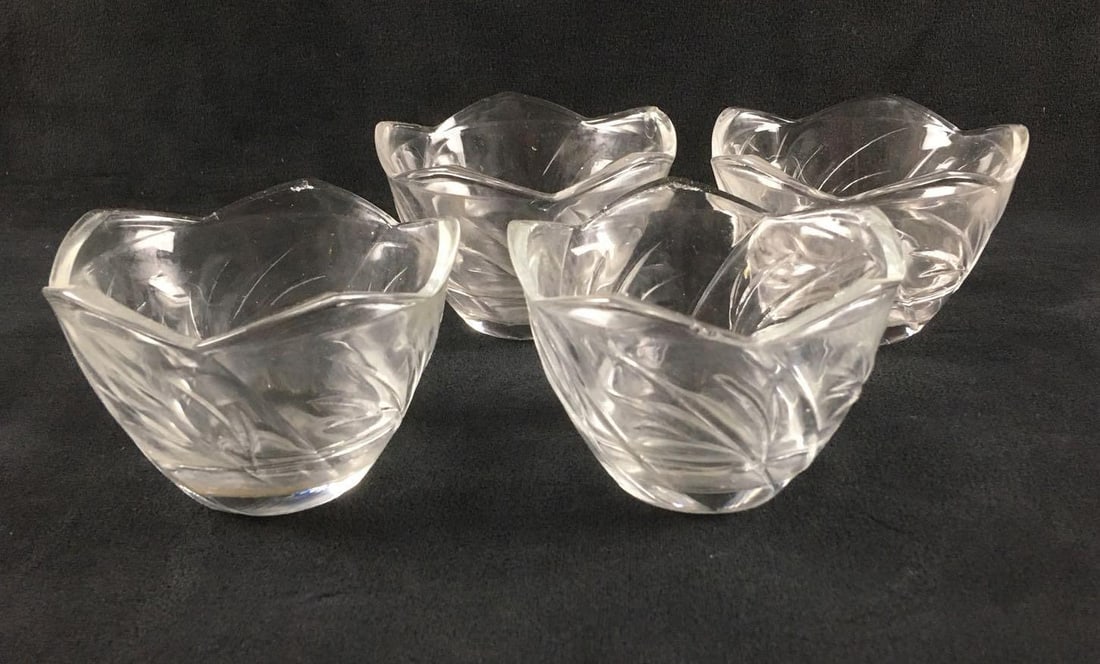 Set of 4 Dessert Bowls (1 of 3)
