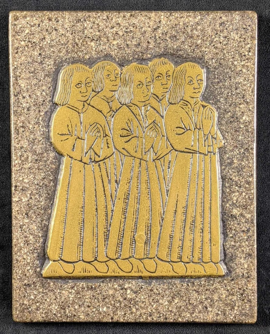 Brass Plate on Granite Praying Monks: Brass Plate on Granite Praying Monks This is a brass plate mounted on synthetic granite. This wall decoration has a chain on the back to be hung from. There is no known damage. In used good