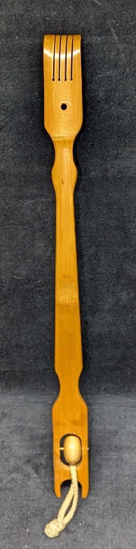 Bamboo Back Scratcher With Roller - 2