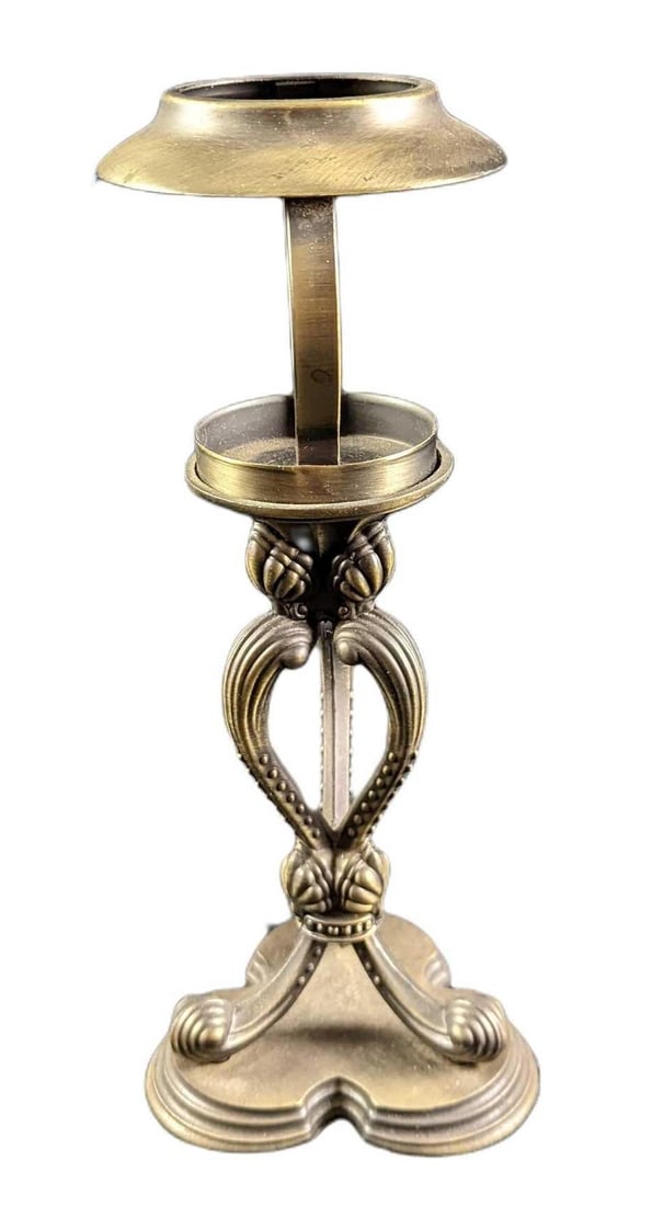 Vintage Partylite Brass Candle Lamp: Vintage Partylite Brass Candle Lamp. Is approx 4" x 4" x 10" and it weighs 2.03lbs. The lamp is in a good, vintage condition with light wear. Please see the images as they are part of the