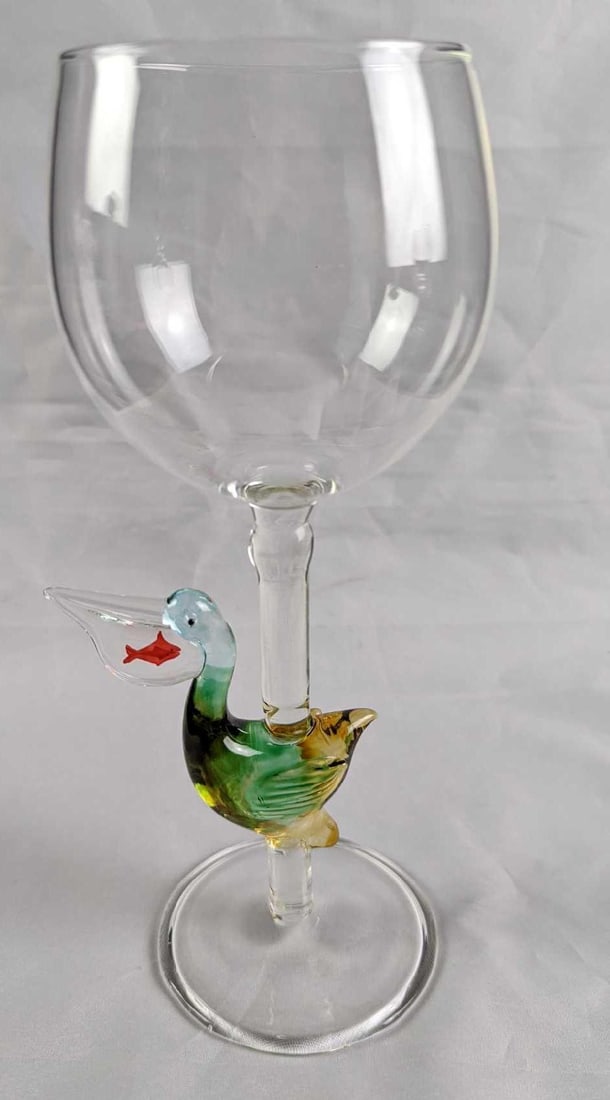 Hand-blown Wine Glass With Pelican Stem (1 of 7)