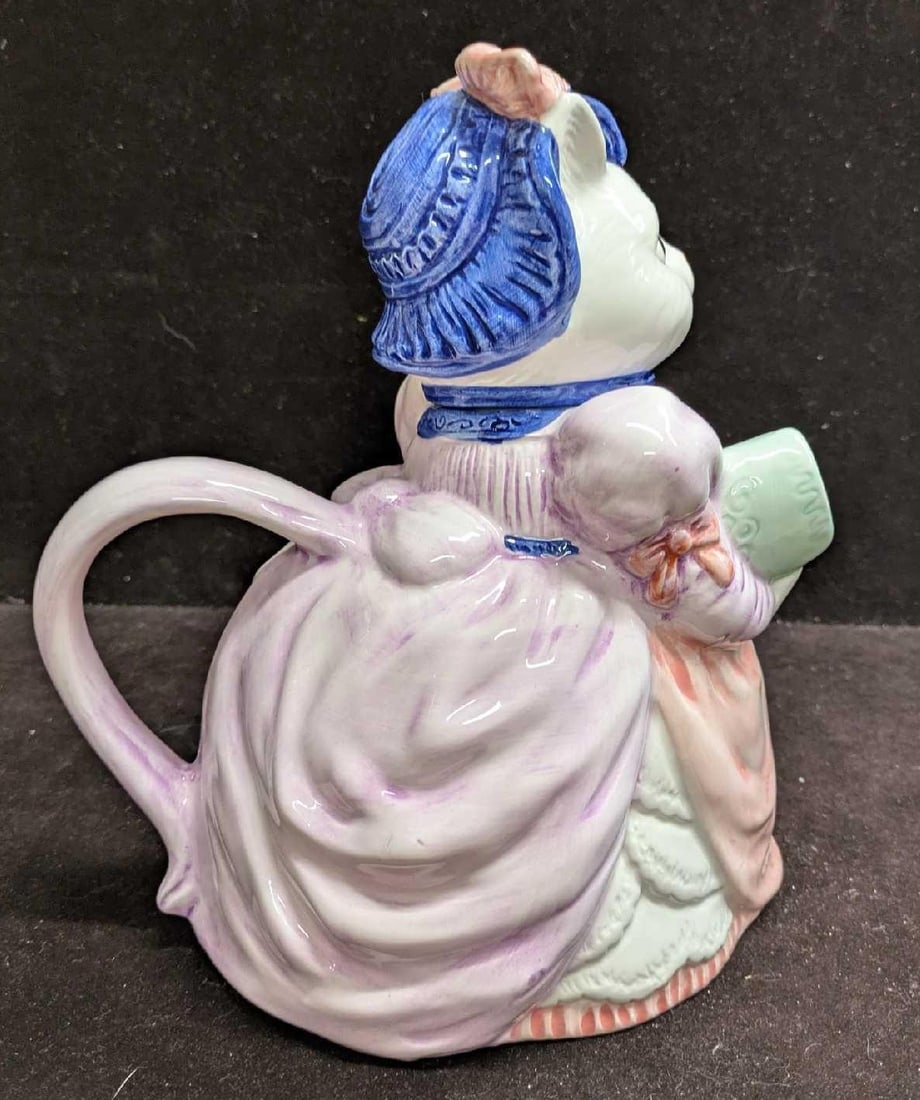 Vintage Ceramic Victorian Dressed Kitty Teapot - 4
