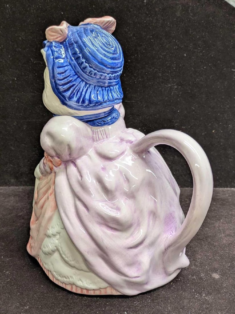 Vintage Ceramic Victorian Dressed Kitty Teapot - 5