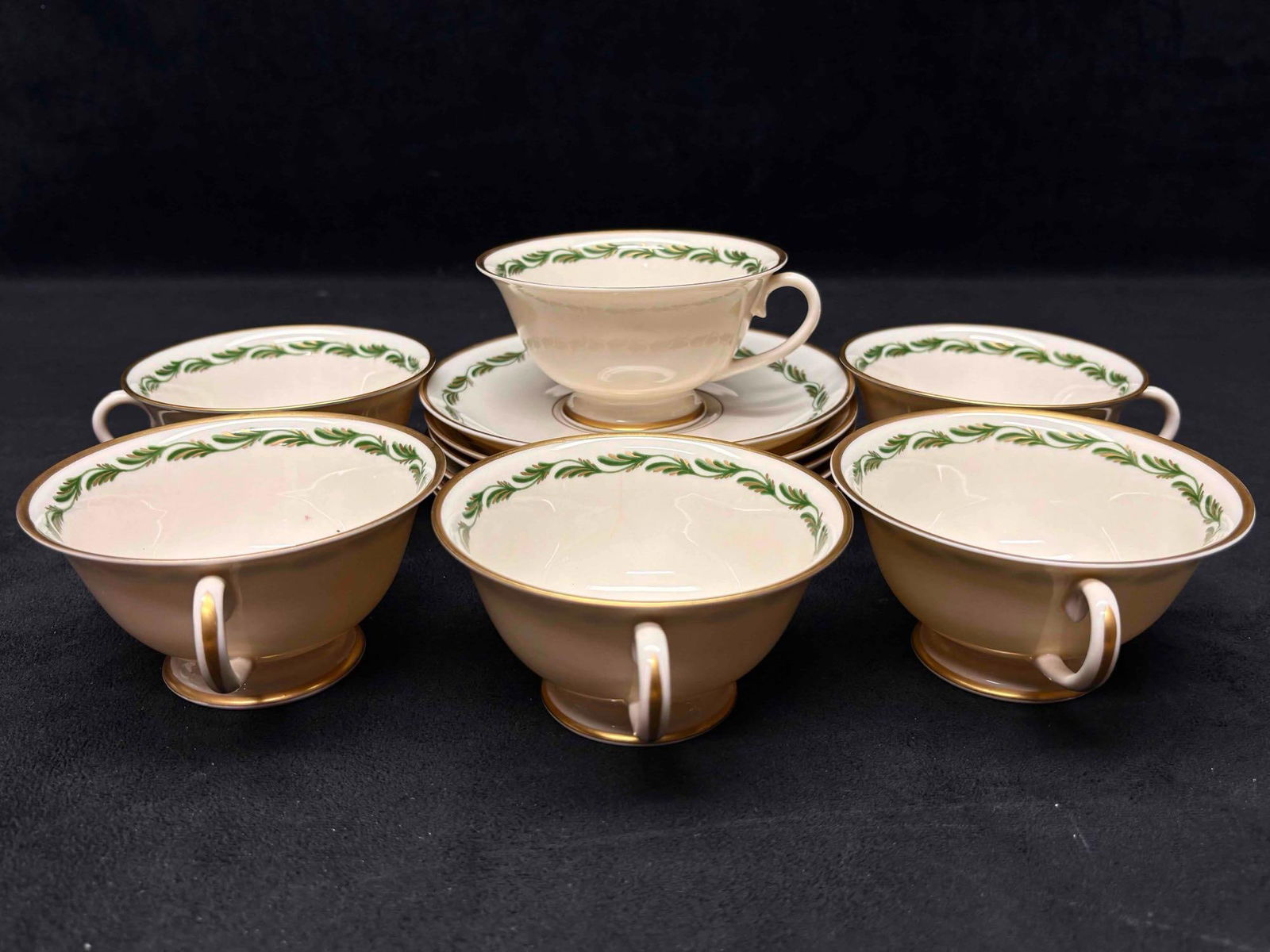 12pc Vintage Franciscan Arcadia Green Plumes Footed Teacup and Saucers (1 of 11)