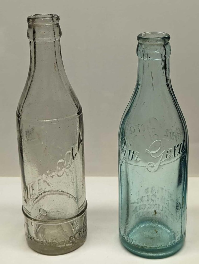 Vintage Gin Gera And Queen-Cola 7oz Glass Bottles (1 of 8)