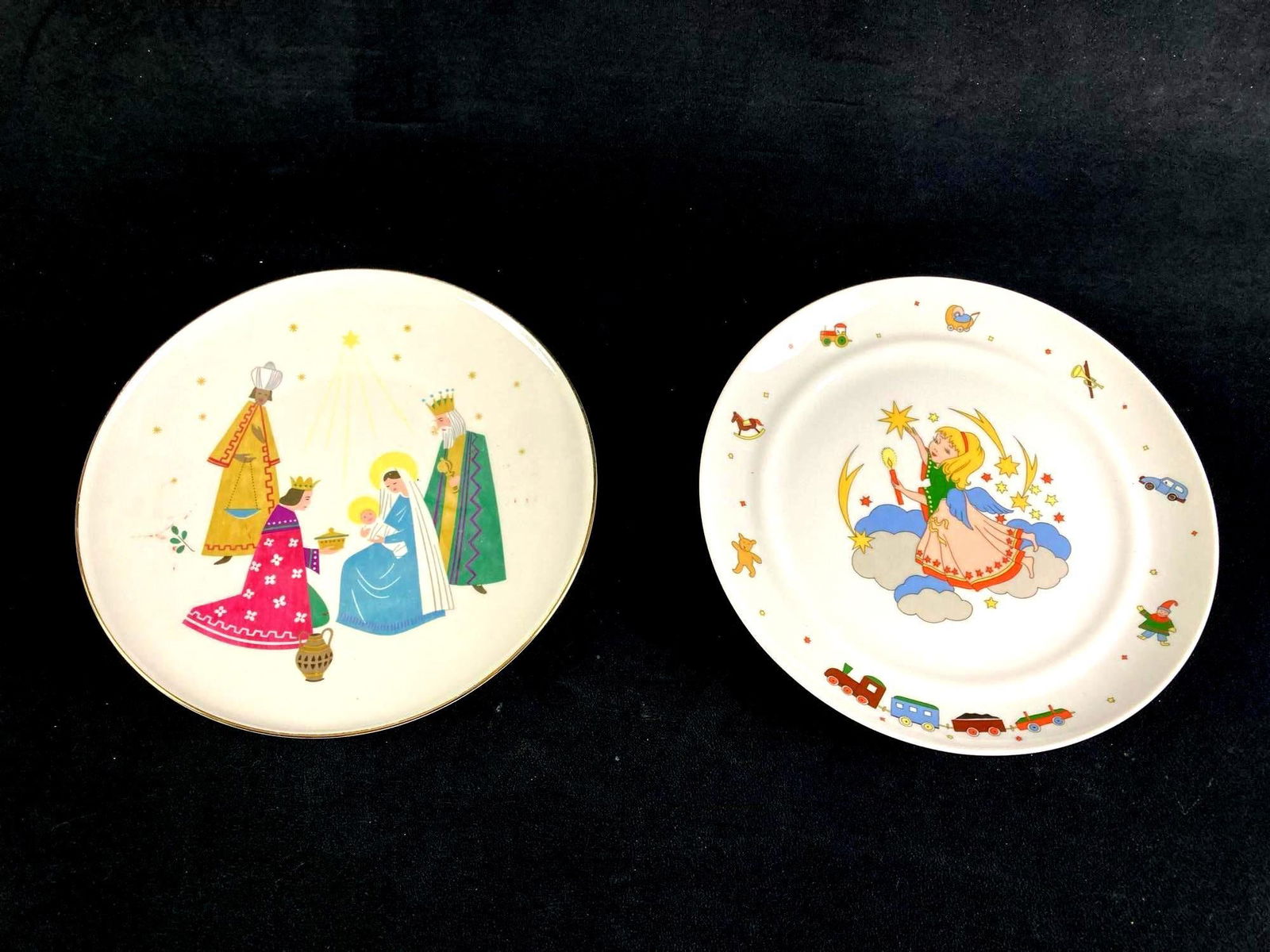 Set of Christmas Plates H & Company Bavarian: Up for auction is a recent estate find, a set of (2) Christmas plates made by H & Company in Bavaria, Germany and Tavola. The depict the Nativity scene and an angel playing with Christmas toys.