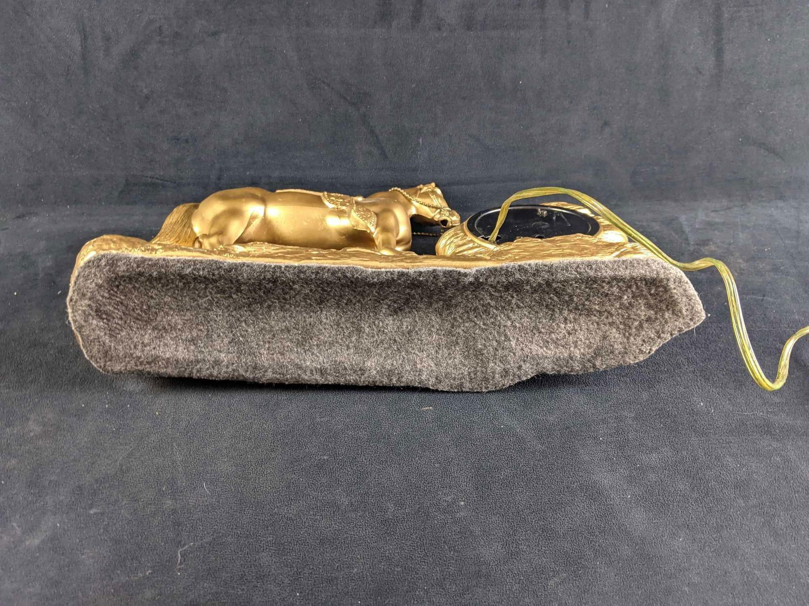 Gold Colored Horse Statue Clock - 9