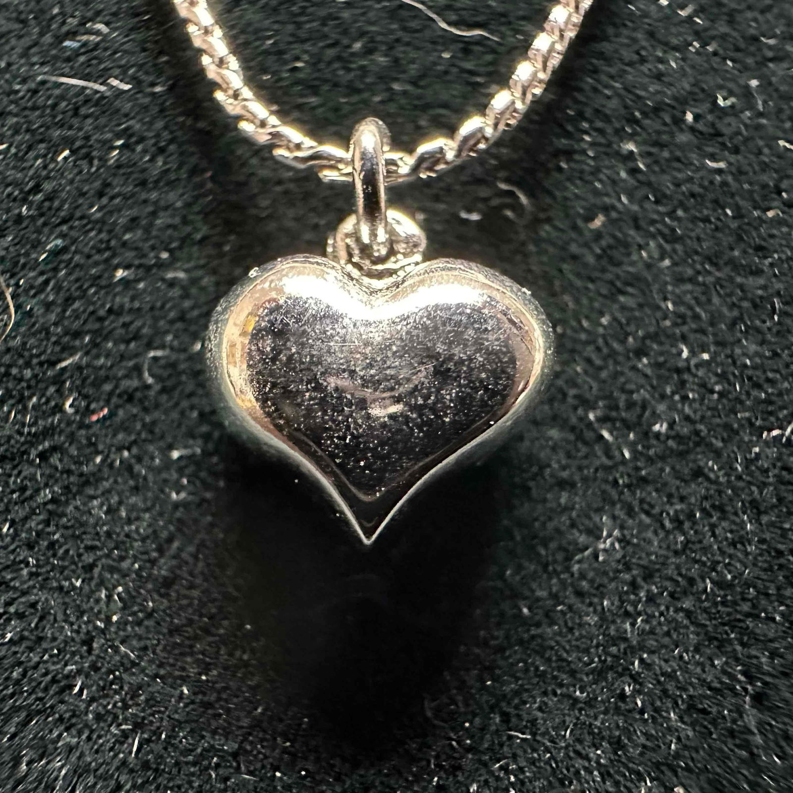 Sterling Silver Avon Necklace Puffy Heart Charm 18" Chain (1 of 7)