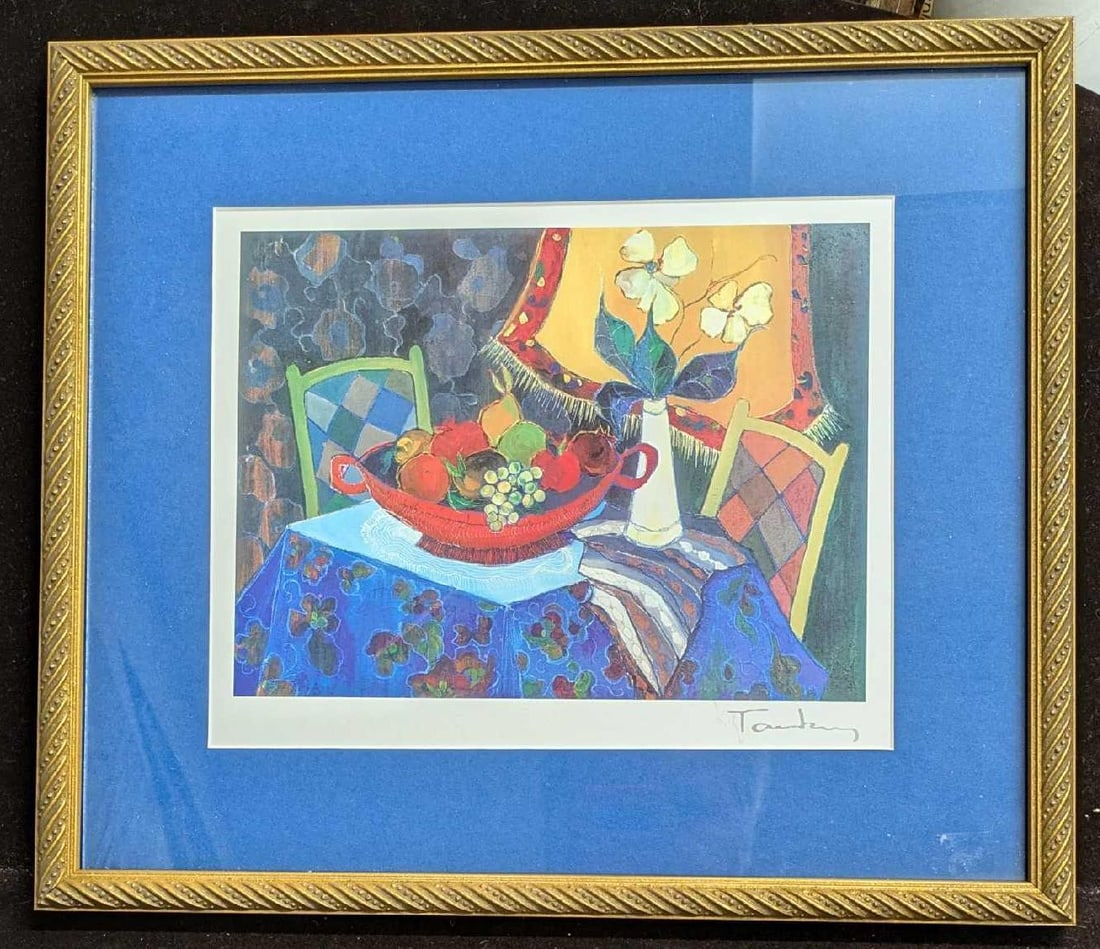 Framed Itzchak Tarkay Too Cold At Home Print R42: Framed Itzchak Tarkay Too Cold At Home Print R42. This framed print is approx 15" x 1" x 13" and it weighs 2lbs. Please note, the signature is part of the print and not an original. 