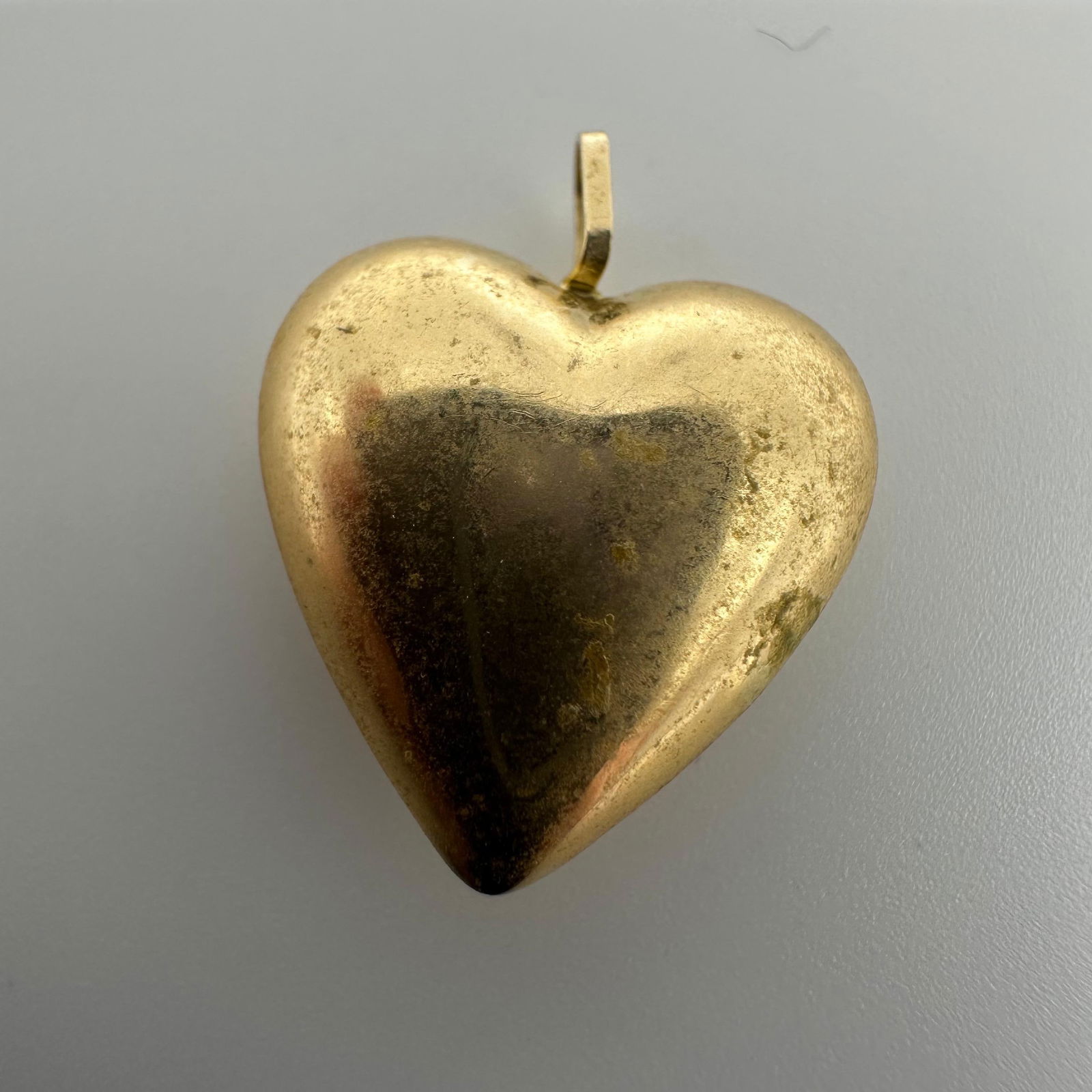 14K Solid Yellow Gold Heart Pendant (1 of 6)