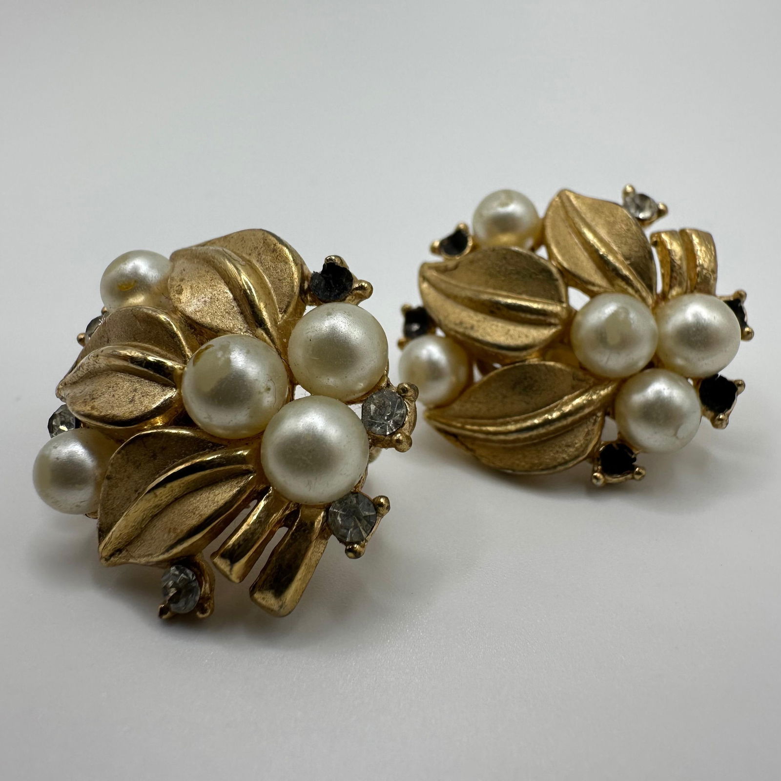 Crown Trifari Faux Pearl Rhinestone Leaf Motif Clip On Earrings (1 of 5)