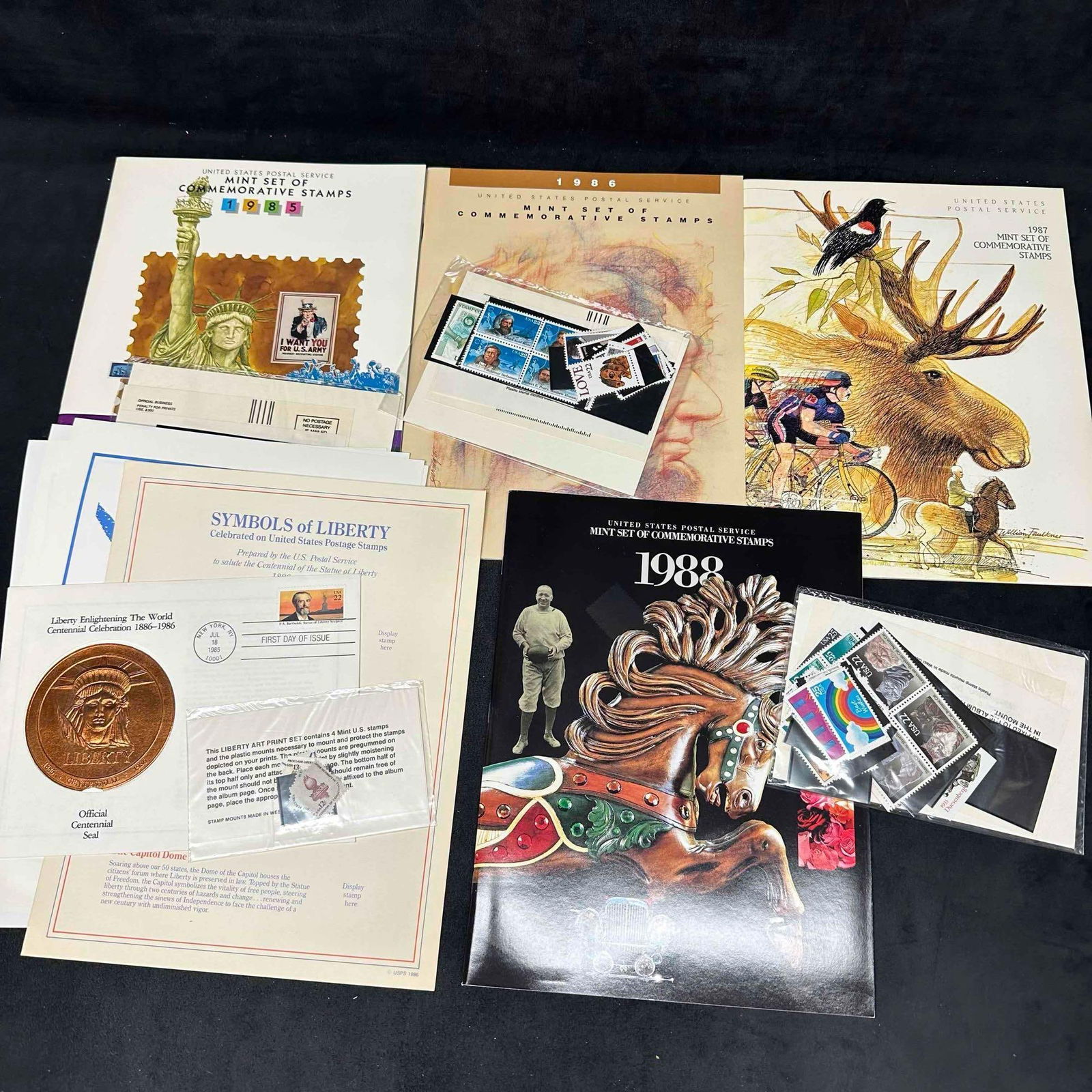 Mixed Lot US Commemorative Stamps Mint Set Postal Service Albums (1 of 6)