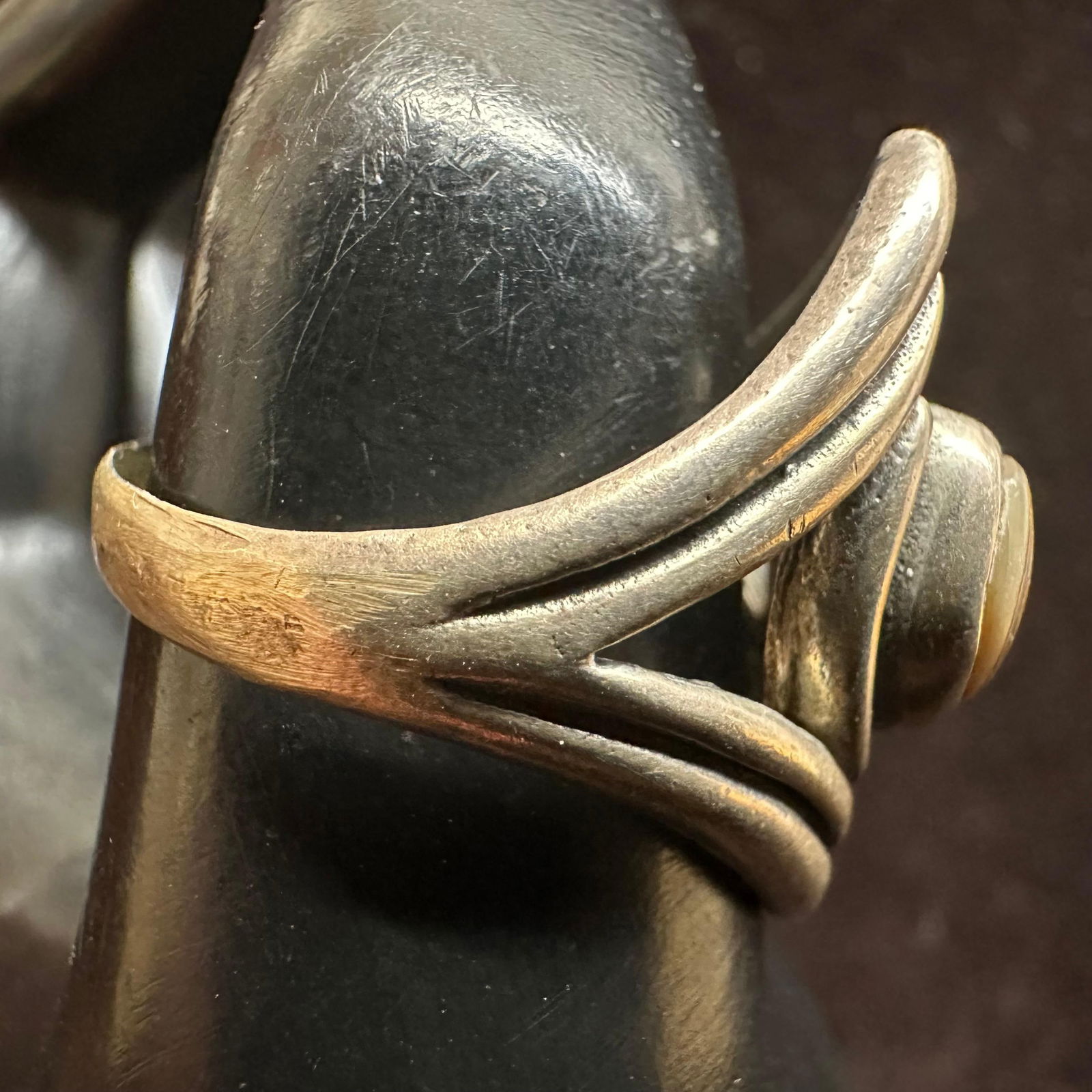 Abalone Shell Small Oval Inlay Silver Ring - 6