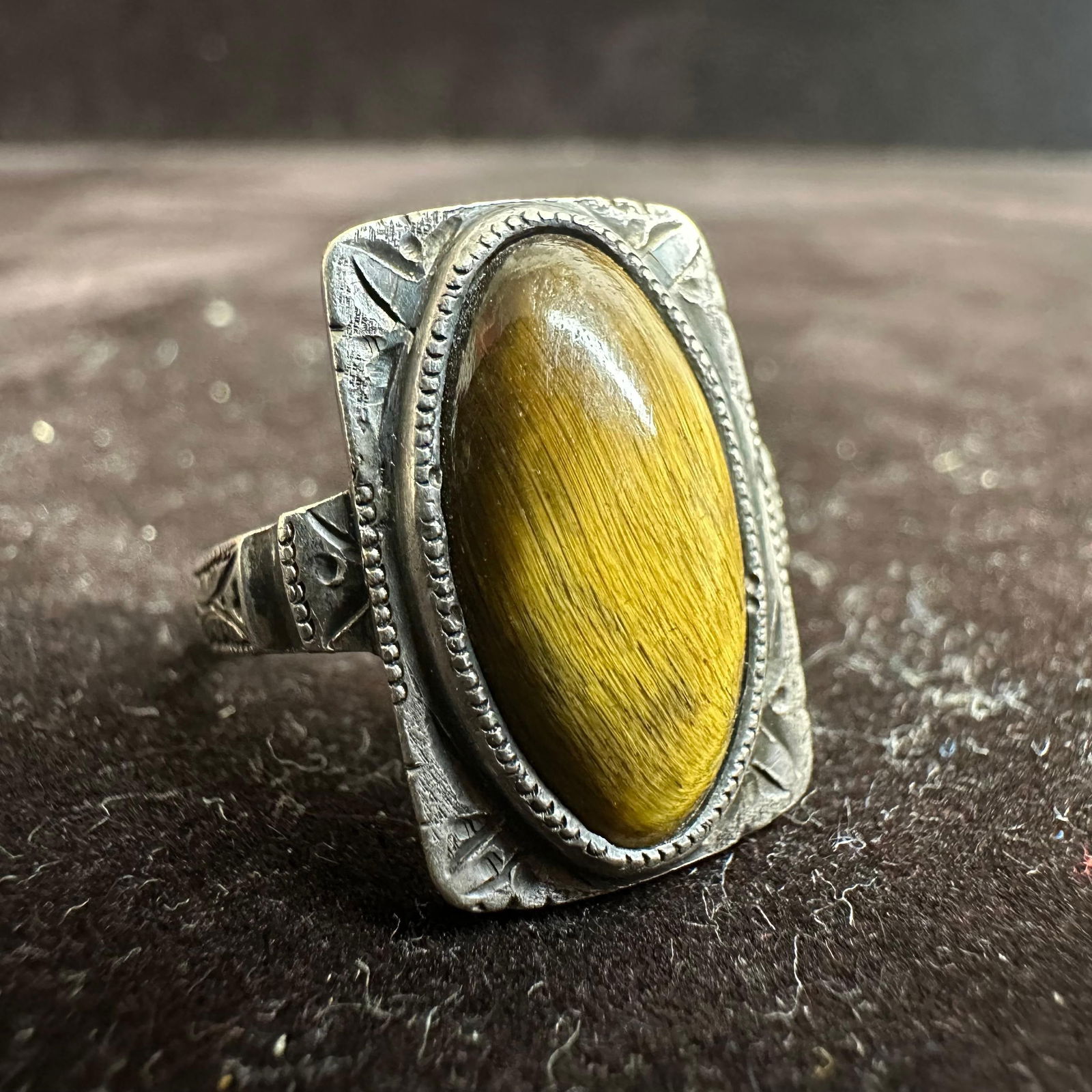 Oval Tiger's Eye Silver Ring Boho or Native Style: This item is in good pre-owned, previously used/displayed condition with noticeable light wear and surface scratches. Please reference all photos for full details. This piece of jewelry has been