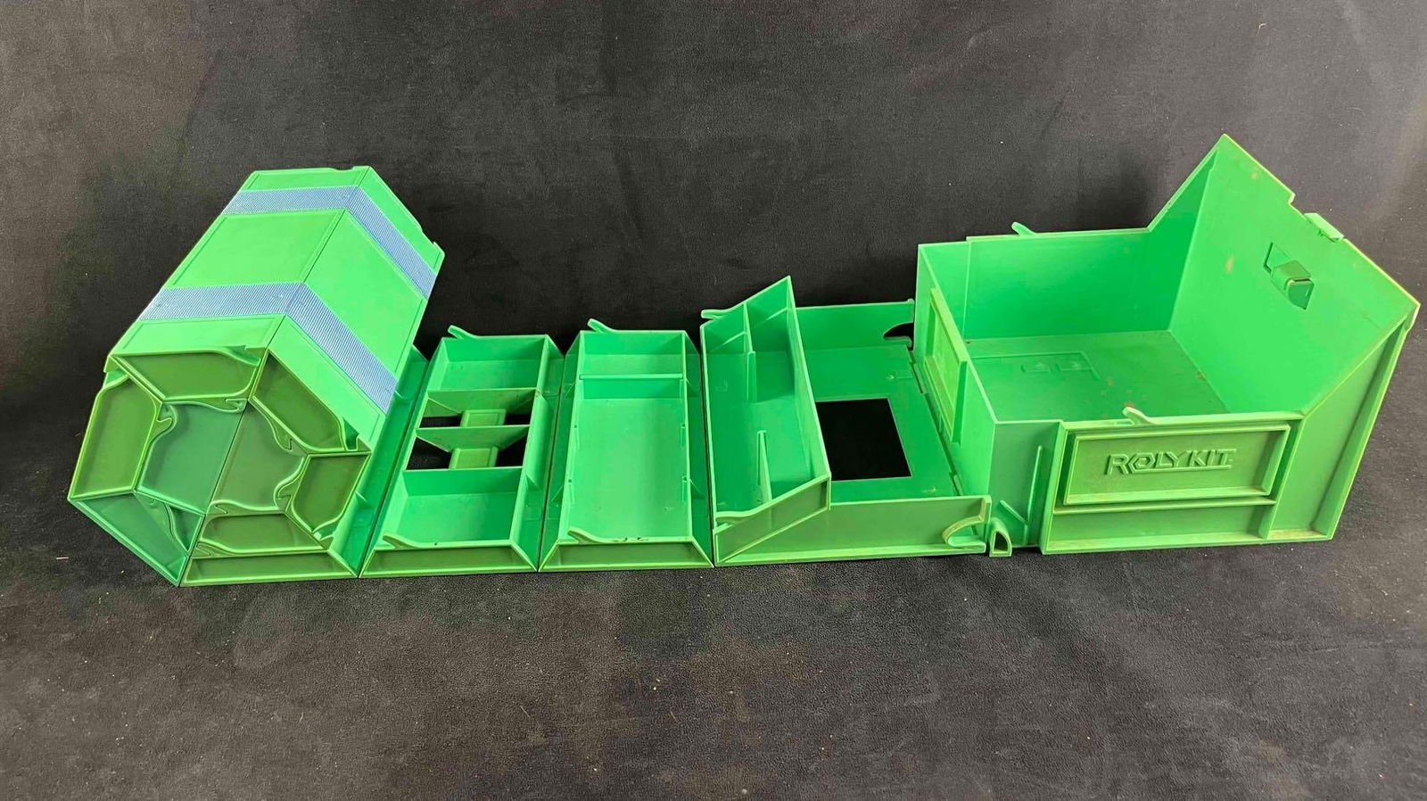 90s Rolykit Deluxe Large Storage Organizer: 90s Rolykit Deluxe Large Storage Organizer This is a 1990s invention called the Rolykit. The Rolykit is described as portable storage to keep small desk or craft items. The kit in this listing is
