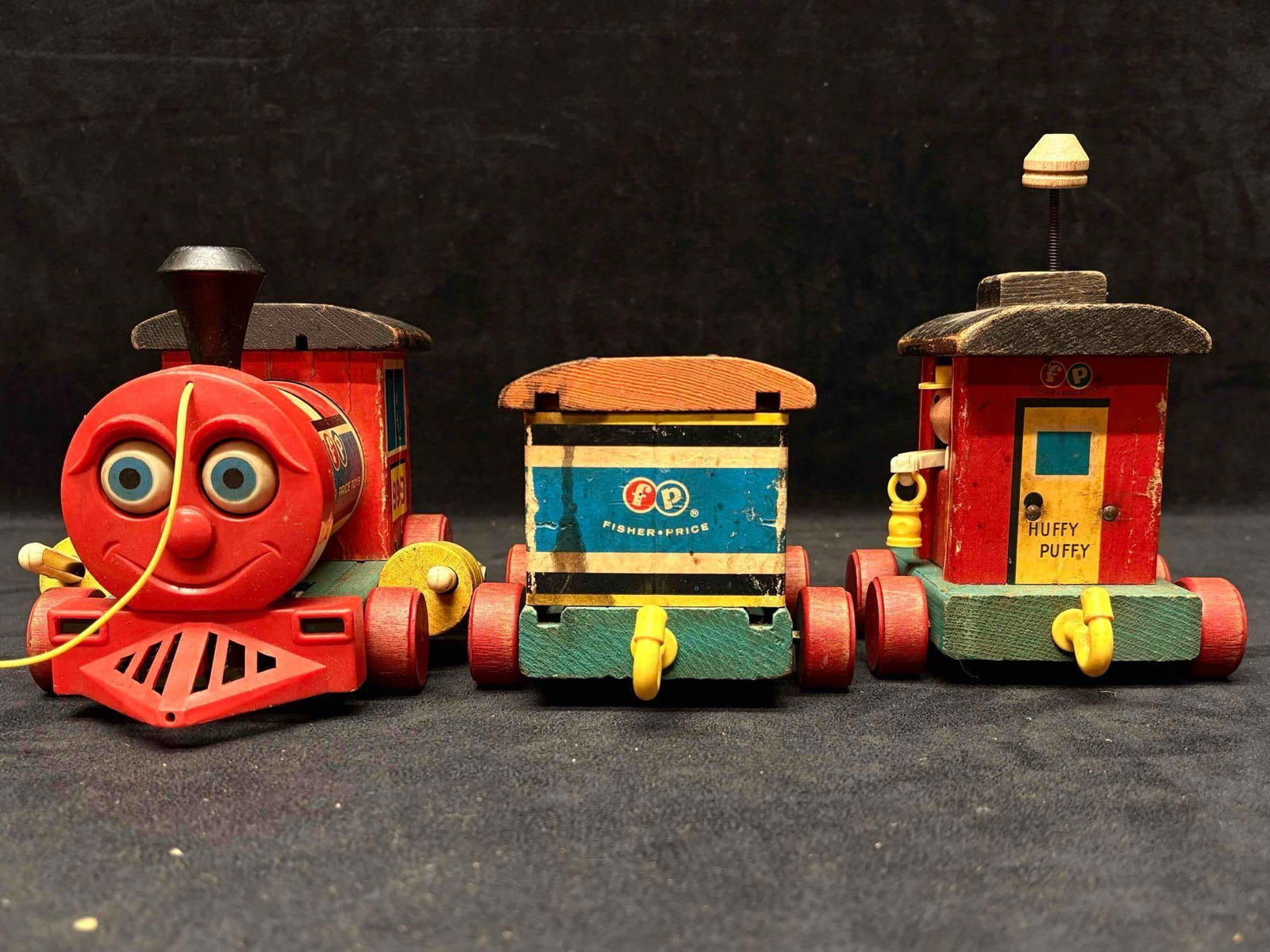 3pc 1963 Fisher Price Huffy Puffy Train Engine Pull Toy no. 999 (1 of 9)
